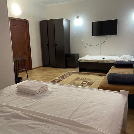 Hostel Fiveseasons Almaty Exterior foto