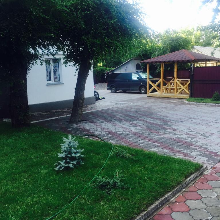 Hostel Fiveseasons Almaty Exterior foto